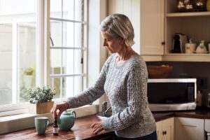 Vezi dacă uleiul CBD poate atenua simptomele menopauzei