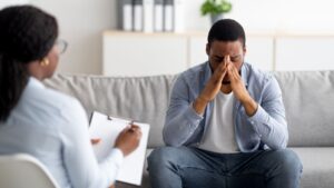 CBD susține terapia PTSD: este posibil?